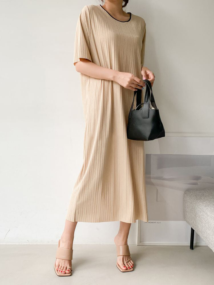 Beige Loungewear Wrinkle-Free Loose Loungewear Short Sleeve Pajama Dress / Small to Large Size