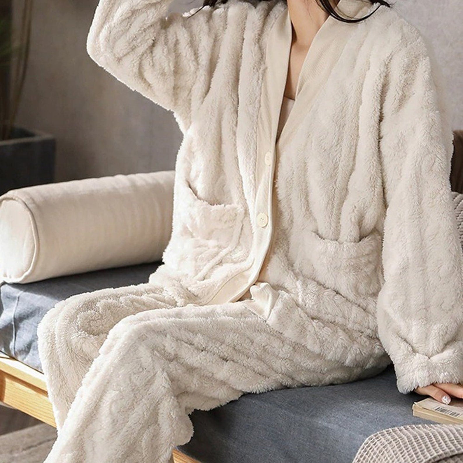 Ivory Fleece 2pc Set Pajama Set